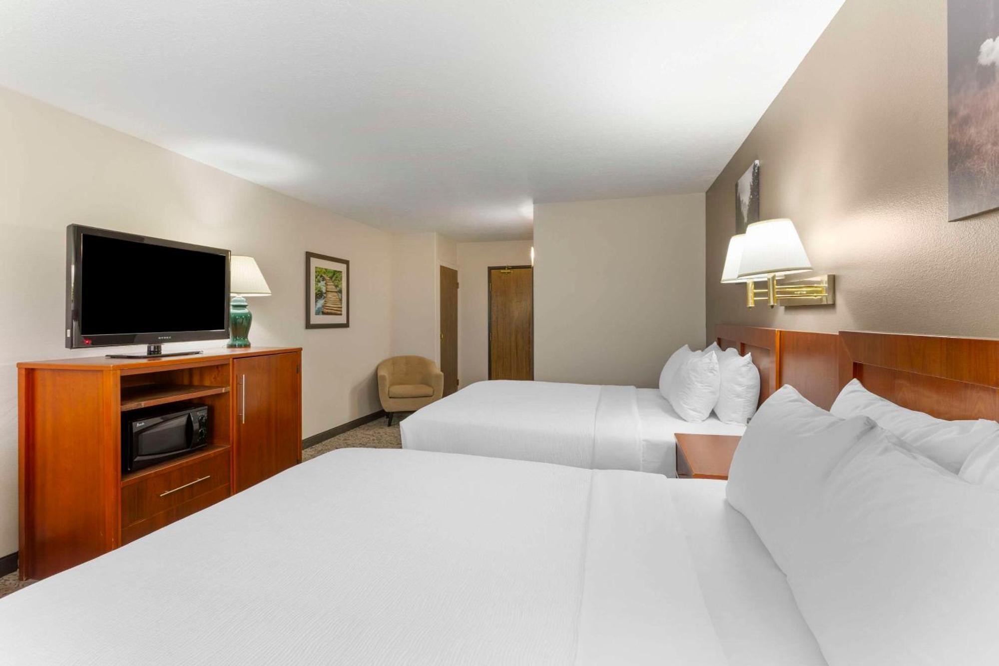 Quality Inn & Suites Fillmore I-15 Exterior foto