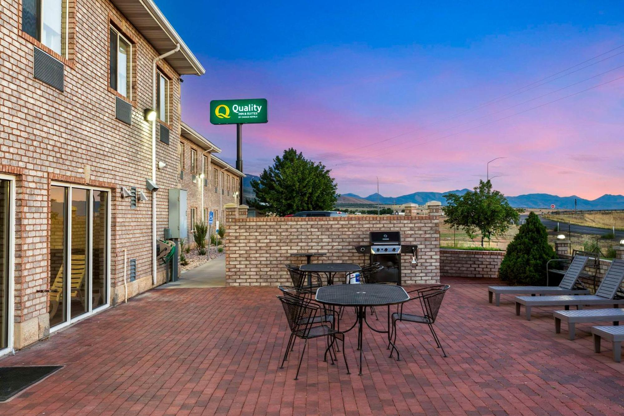 Quality Inn & Suites Fillmore I-15 Exterior foto
